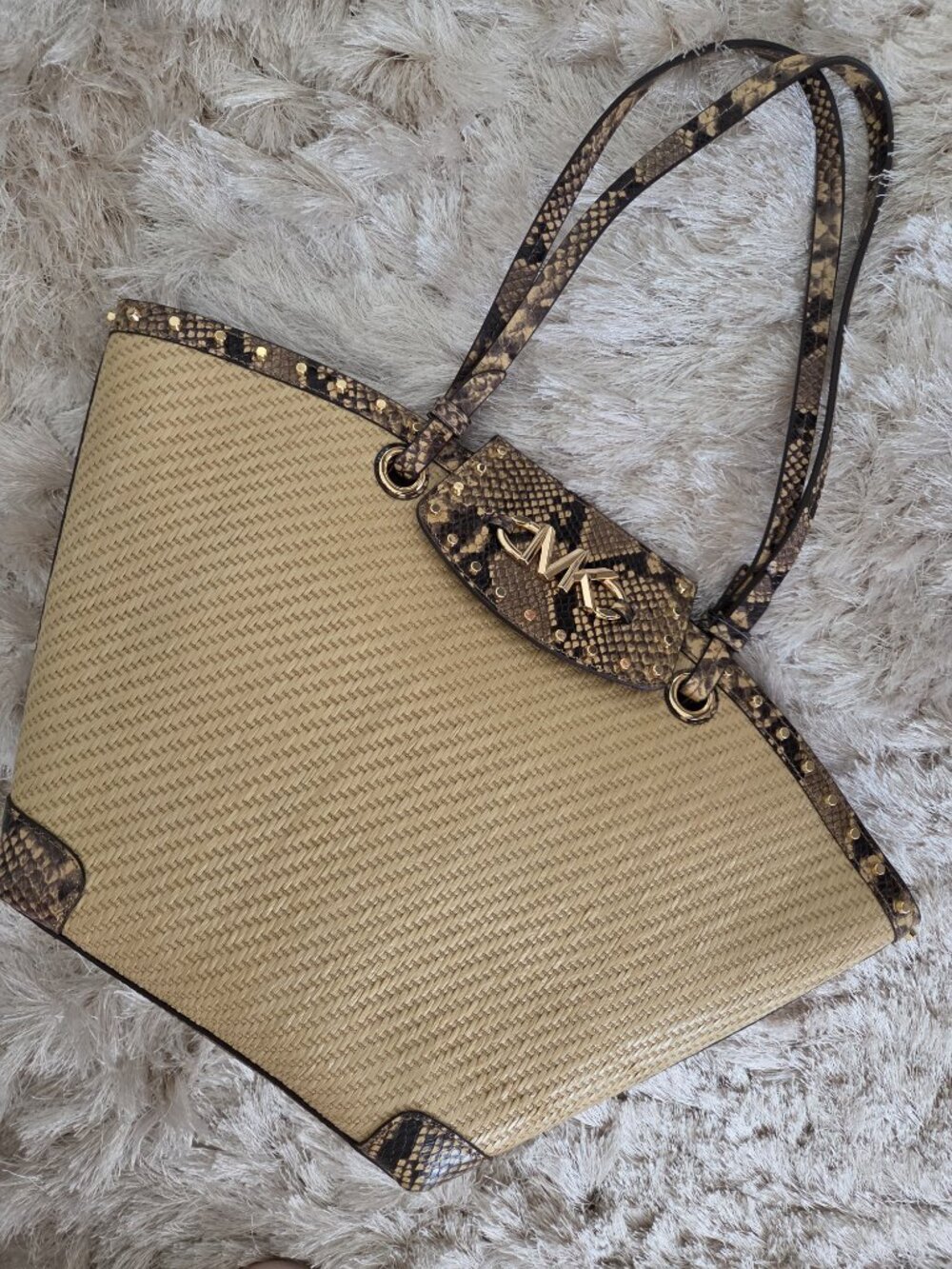 MK Michael Kors Izzy Straw Woven Snakeprint Tote Bag Beige Brown